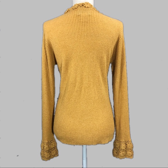 April Cornell Gold Cardigan - Picture 2 of 3